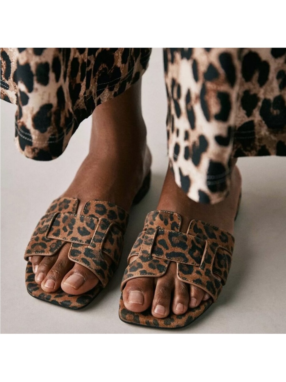 BIBI Lou sandals brand new size 6